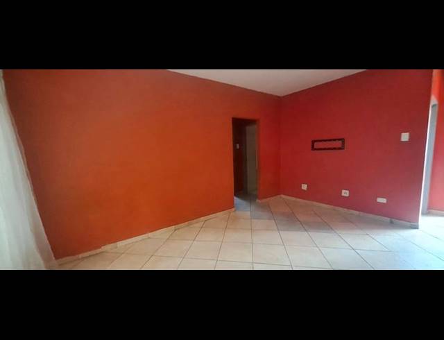 3 BEDROOM APARTMENT FOR SALE IN JABULANI